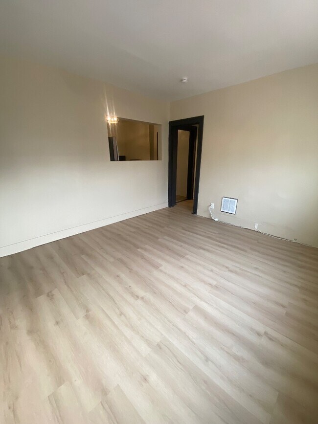 Foto del edificio - 4301 Potomac St