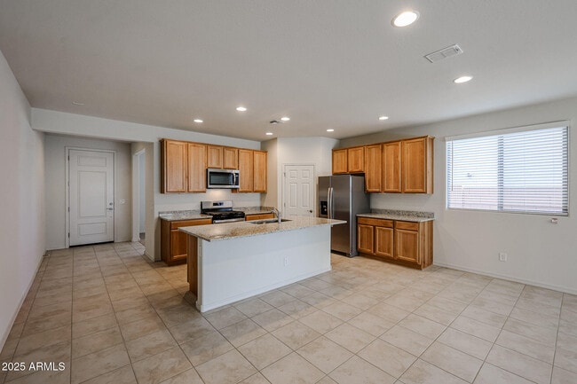 Building Photo - 25503 N 172nd Ln