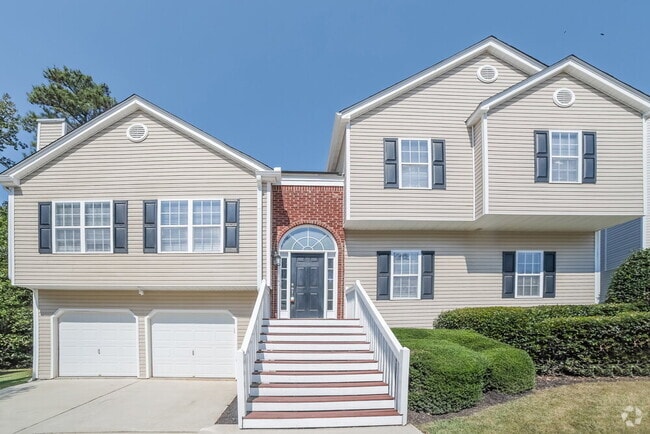 Building Photo - 5725 Newnan Cir