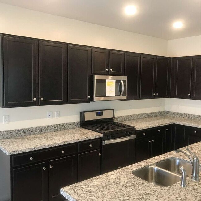 Building Photo - 734 W Nova Pl - 4 BR, 2 BA - Casa Grande