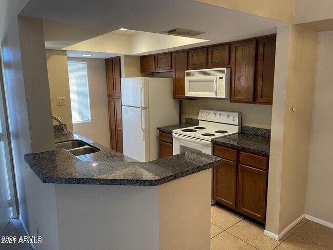 Building Photo - 7950 E Starlight Way