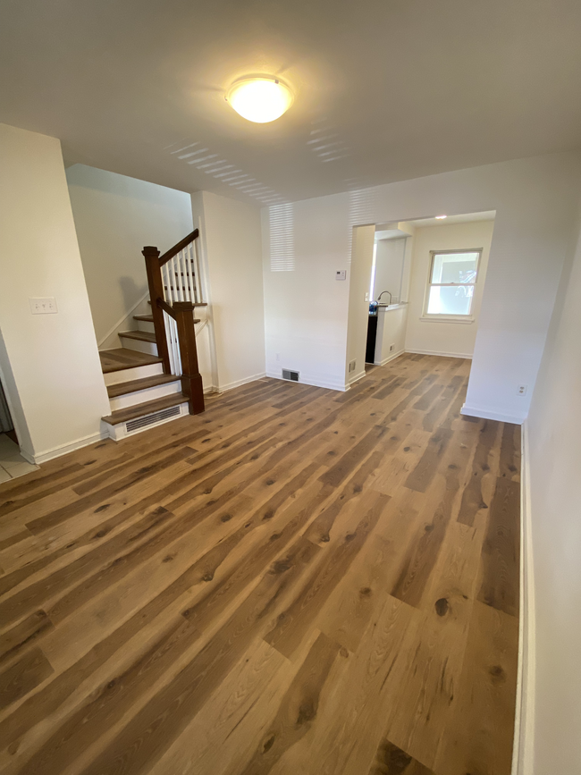 Living Room & Dinning Room - 3353 Alden Pl NE