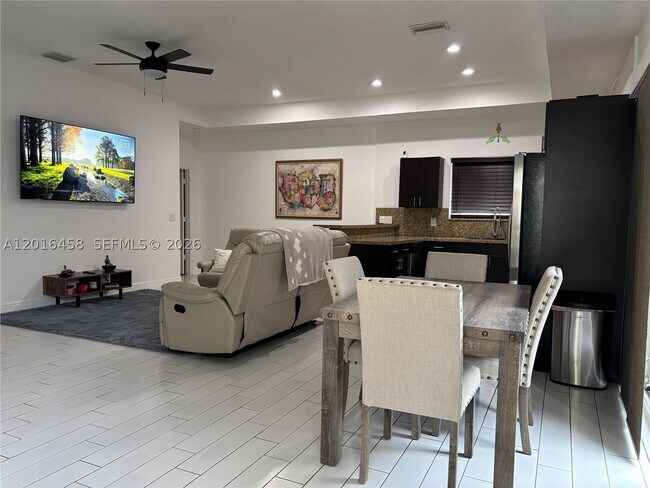 Foto del edificio - 1131 SW 86th Ave