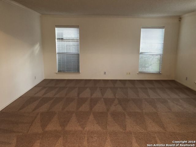 Foto del edificio - 2207 OAK RANCH