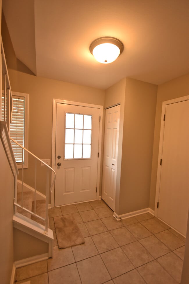 Foto del edificio - 1625 College Green Dr