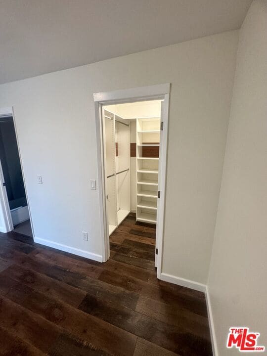 Building Photo - 900 E Lomita Ave