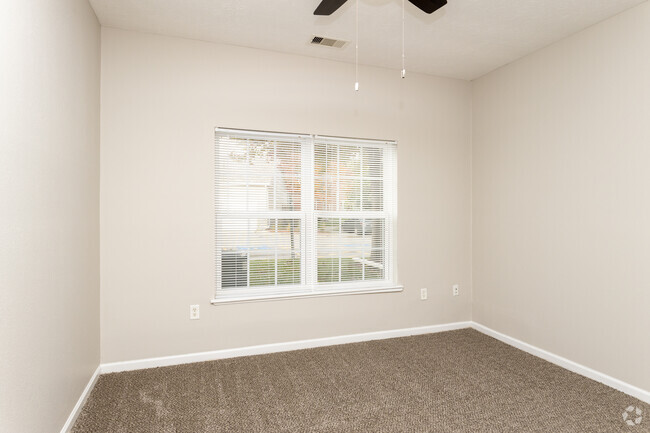 1BR, 1BA - 846SF - Peony Village Apartments