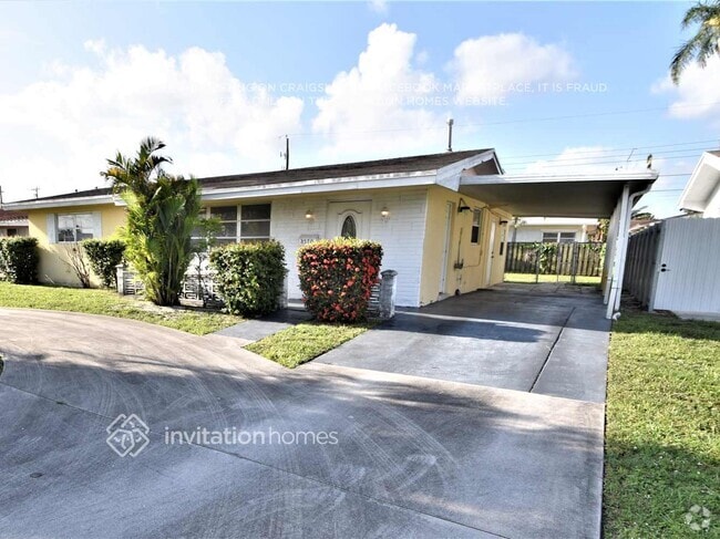 Building Photo - 8570 NW 11th Ct