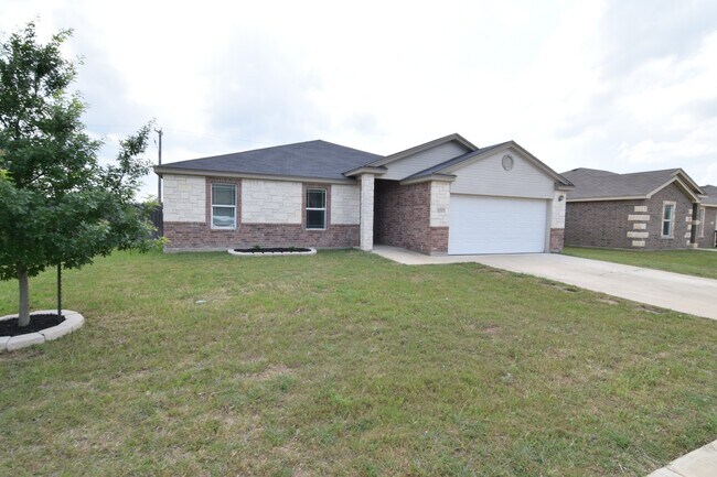 Foto del edificio - 6309 Brushy Creek Dr