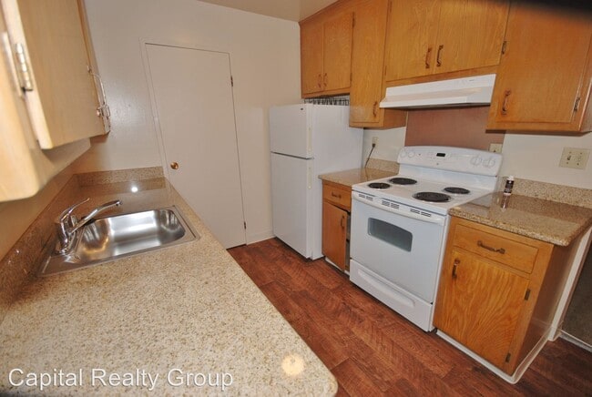 Building Photo - 1300 Palos Verdes Dr