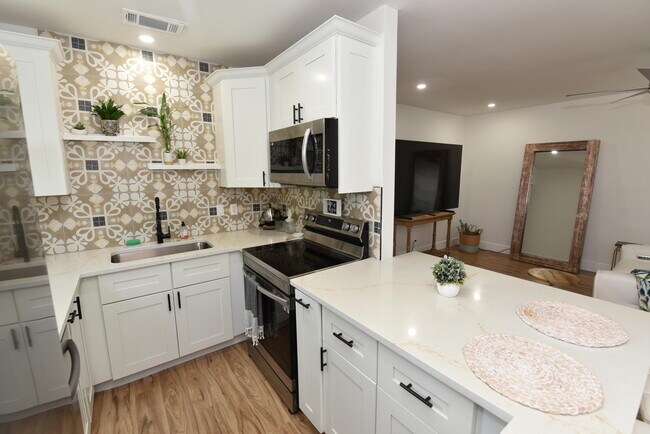 Foto del edificio - 112 Salisbury E