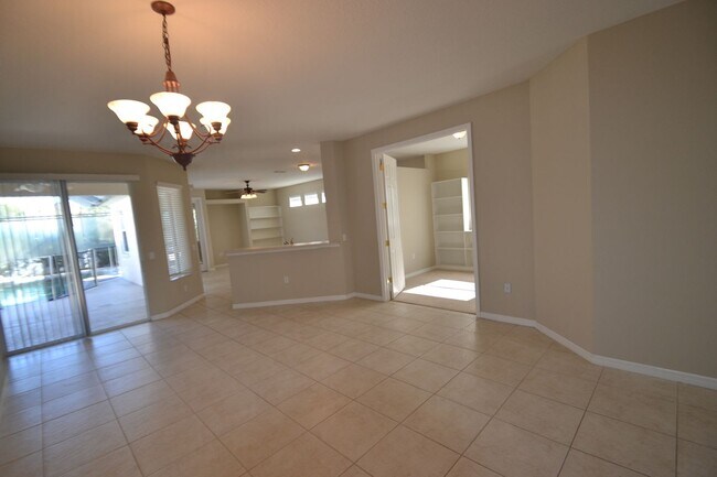 Building Photo - 7123 Bluebell Ct