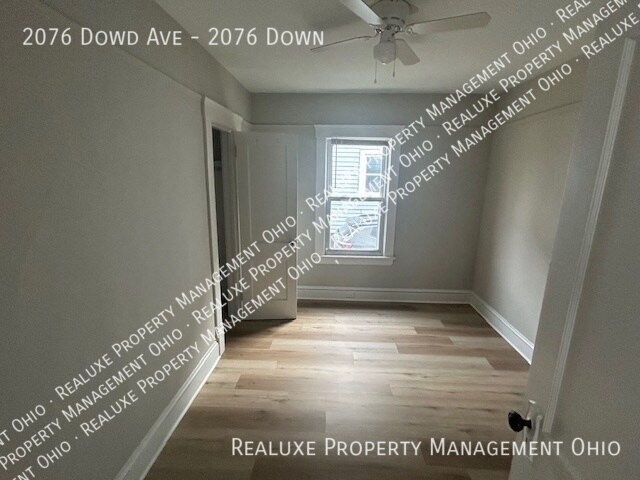 Foto del edificio - 2076 Dowd Ave