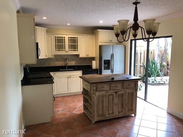Building Photo - 2 br, 2.5 bath  - 3100 Spanish Wells Dr # 1-A