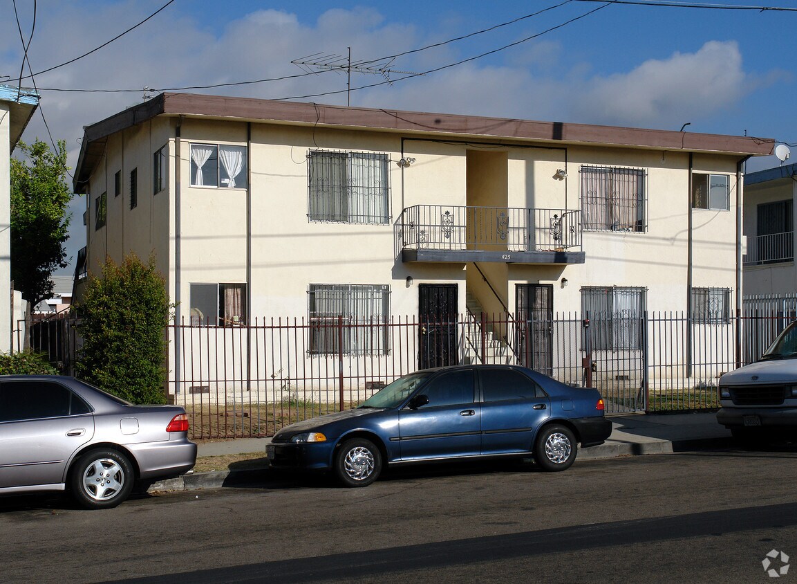 Building Photo - 425 Venice Way