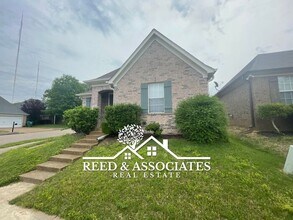 Building Photo - 930 Stixx Ln