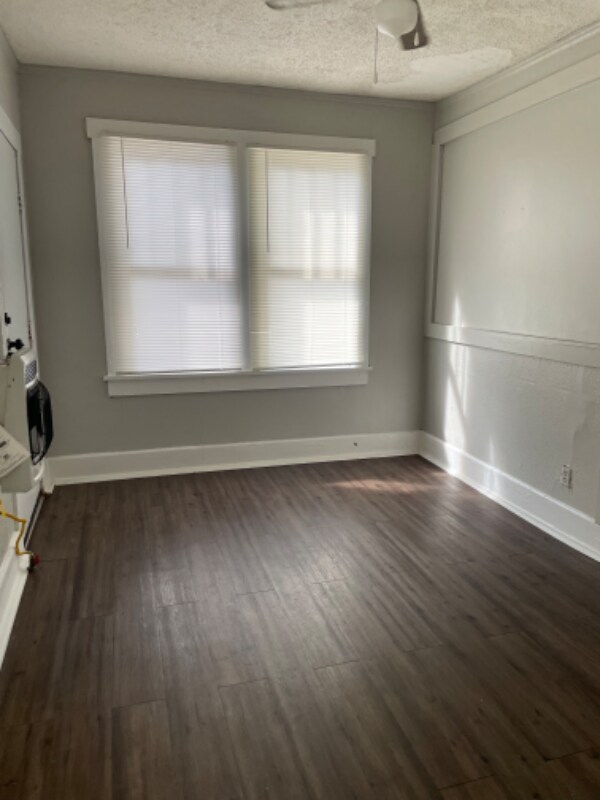 Foto del edificio - 422 5th Ave NW