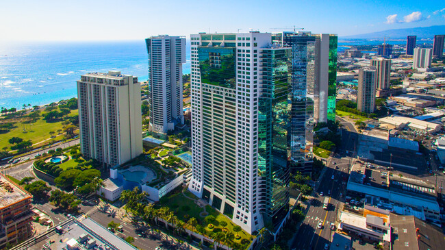 Edificio principal en Kakaako - 88 Piikoi St