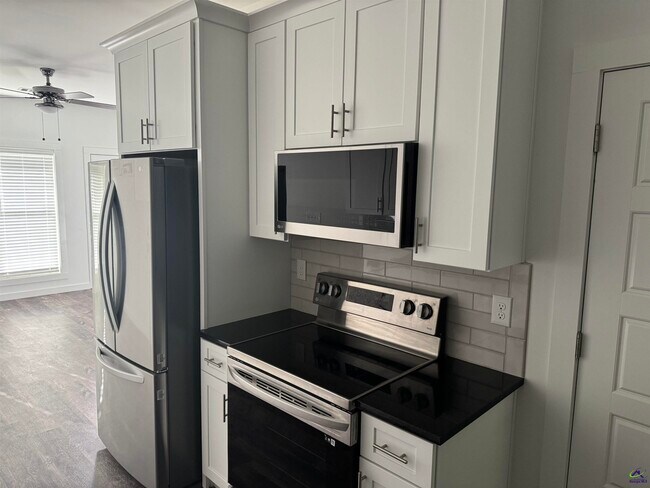 Foto del edificio - 102 Leisure Pointe Rd