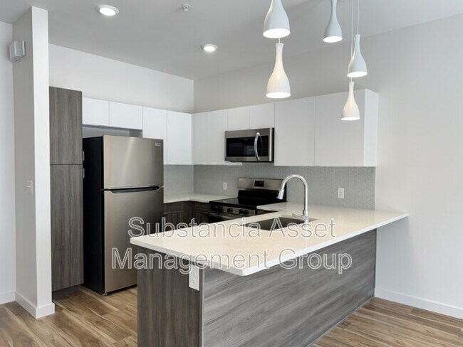 Foto del edificio - 1641 Midtown Pl