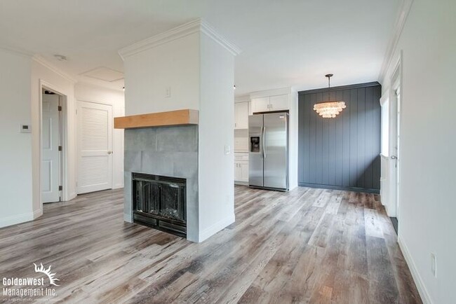 Foto del edificio - Elegant 1Bdm 1Ba Condo with Balcony, Garag...