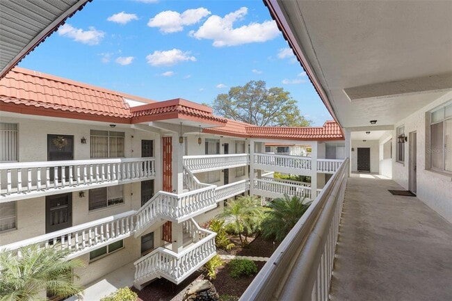 Foto del edificio - 1001 Pearce Dr