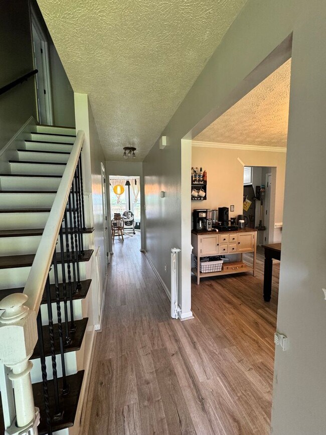 Foto del edificio - 4 bedroom/ 2.5 bathroom- Smithfield, VA