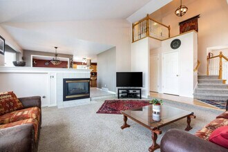 Building Photo - 8126 Clover Spring Ln