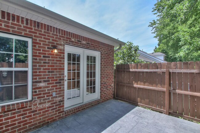 Building Photo - 143 Noel Cove Cir