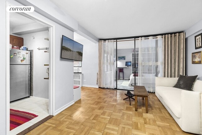 Foto del edificio - 150 E 56th St