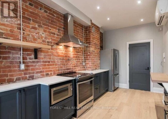 Photo du bâtiment - 1216 Dundas St W