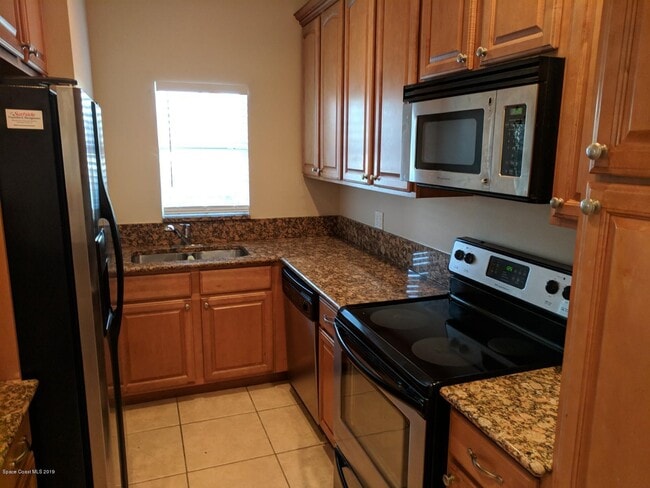 Building Photo - 1795 Kole Pl