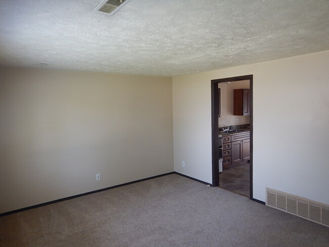 living room - 2404 W 6th St