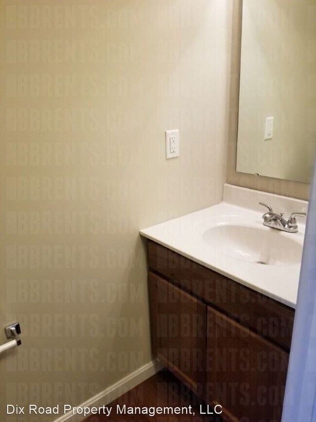 Building Photo - 3 br, 2.5 bath House - 110 Day Place,