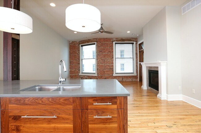 Foto del edificio - 231 S Phillips Ave