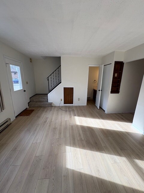 Foto del edificio - 232 Lindale Ave