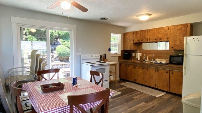 Foto del edificio - Fully Furnished in The Dalles