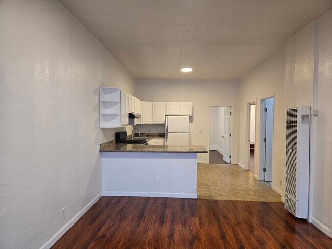 Foto del edificio - 2117 West St