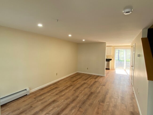 Building Photo - Oak Terrace Townhomes