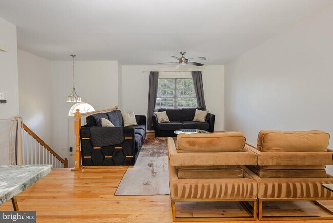 Foto del edificio - 103 Mummert Cir