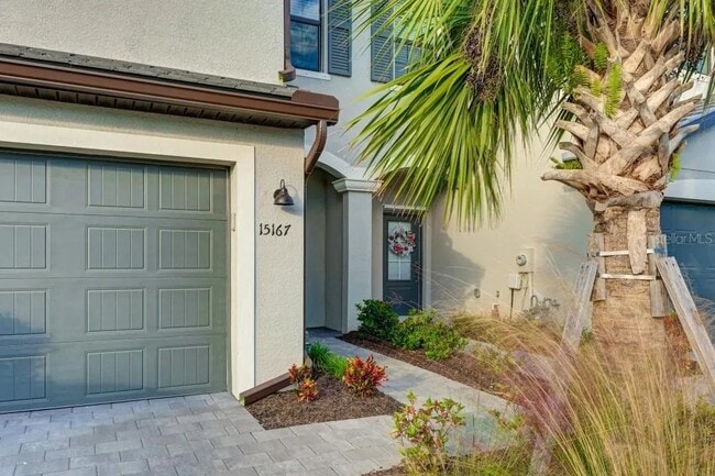 Foto del edificio - 3 Bedroom 2 Bath Townhome in AMENITY RICH Lorraine Lakes