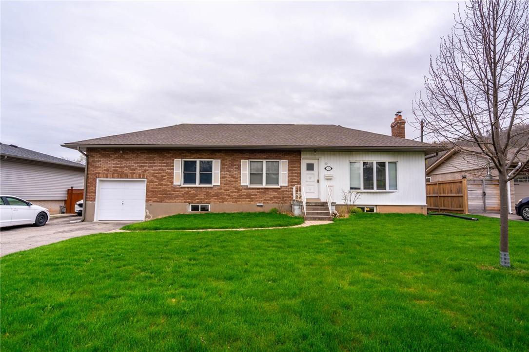 33 Brentwood Dr, Hamilton, ON L8G 2W9 House for Rent in Hamilton, ON