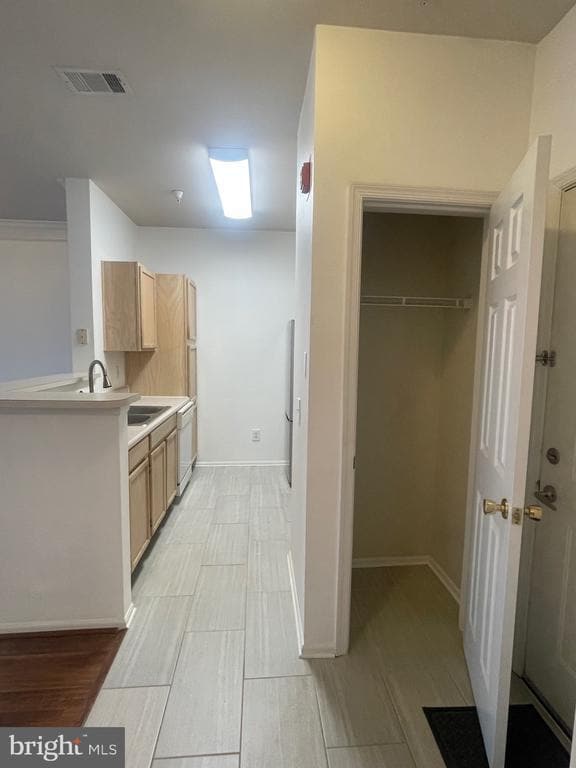 Foto del edificio - 1530 Spring Gate Dr.