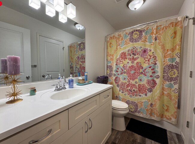 Foto del edificio - 1863 Willow Ave