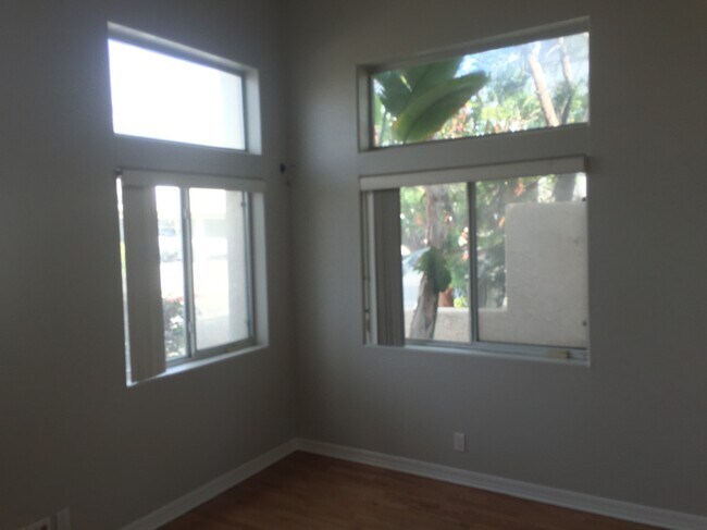 Sala de estar - 616 4th St