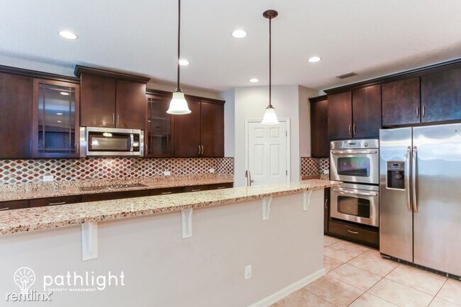 Building Photo - 4 br, 3 bath House - 105 Prince Albert Avenue