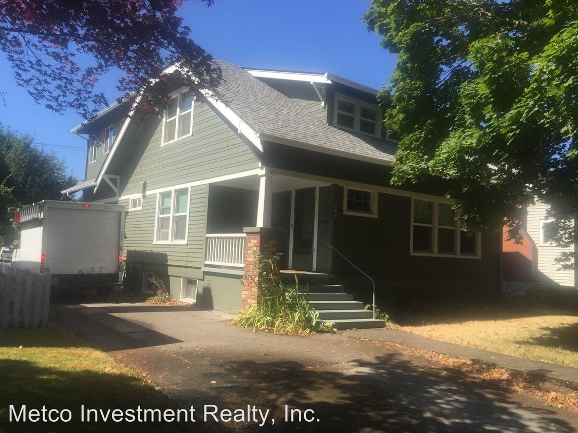 Primary Photo - 774 W 11th Ave