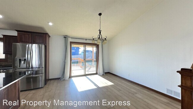 Building Photo - 5 br, 4 bath House - 7001 E Archstone Street