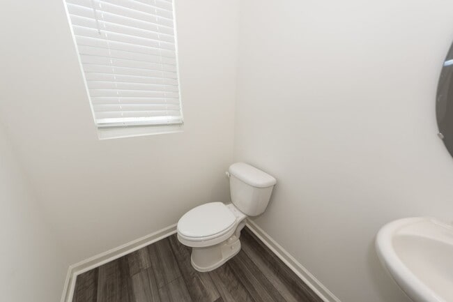 Building Photo - 4 Bedroom 2.5 Bath Home in Cane Bay Plantation - Summerville