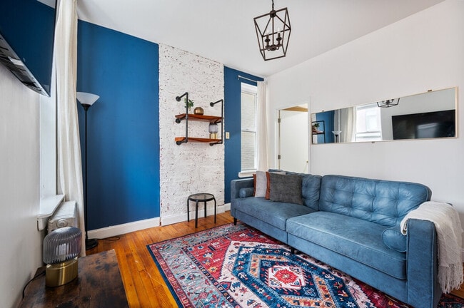 Building Photo - 1762 2nd Ave